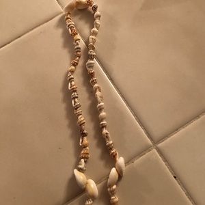 BN Shell Necklace
